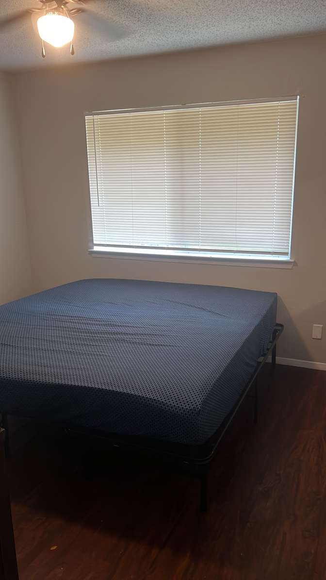 Sergio's room