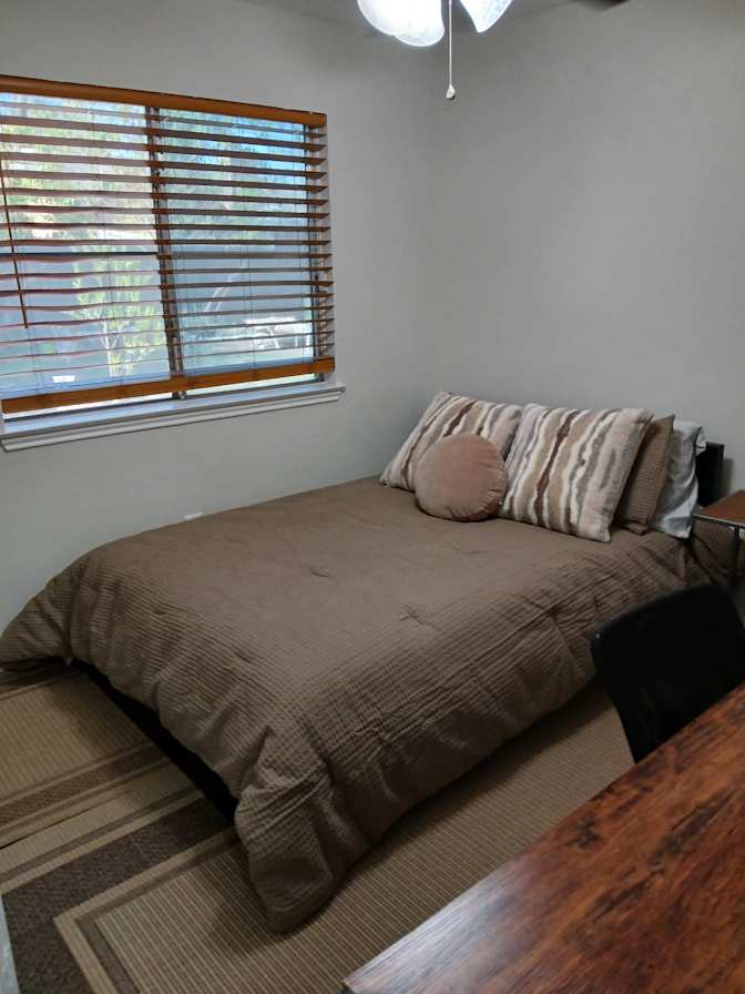 Darlene Davis's room