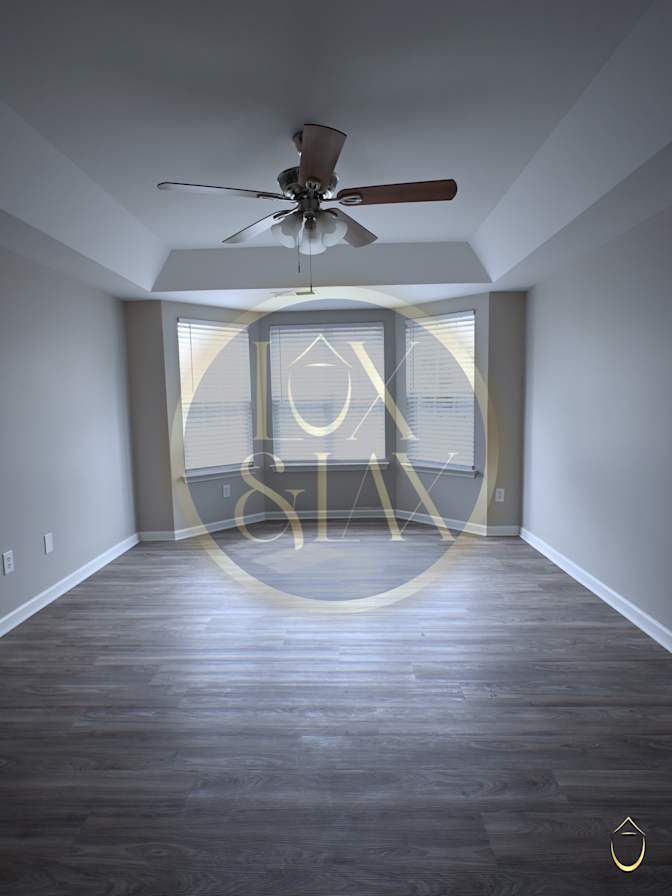 Kynnee Golder's room