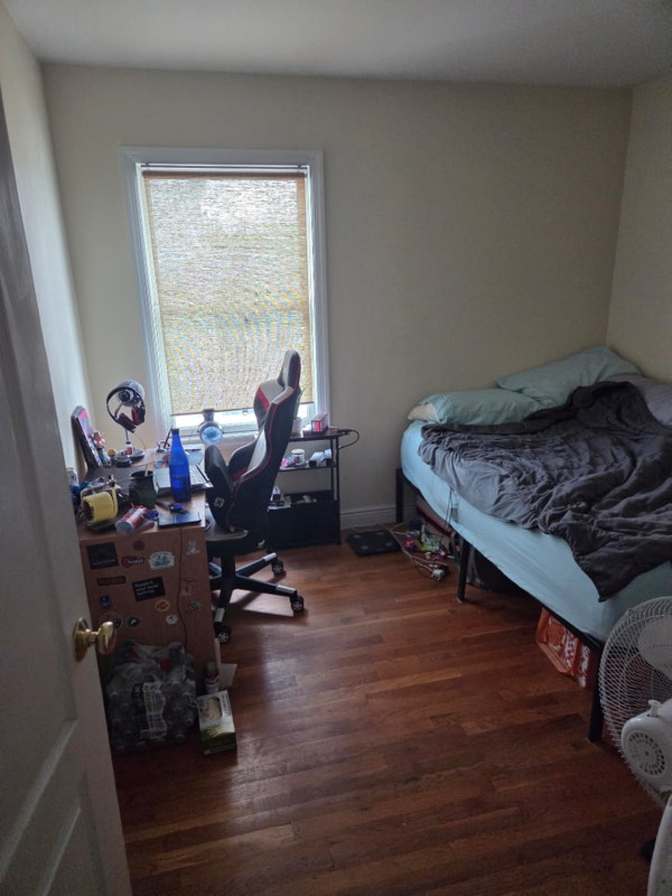 Dan's room