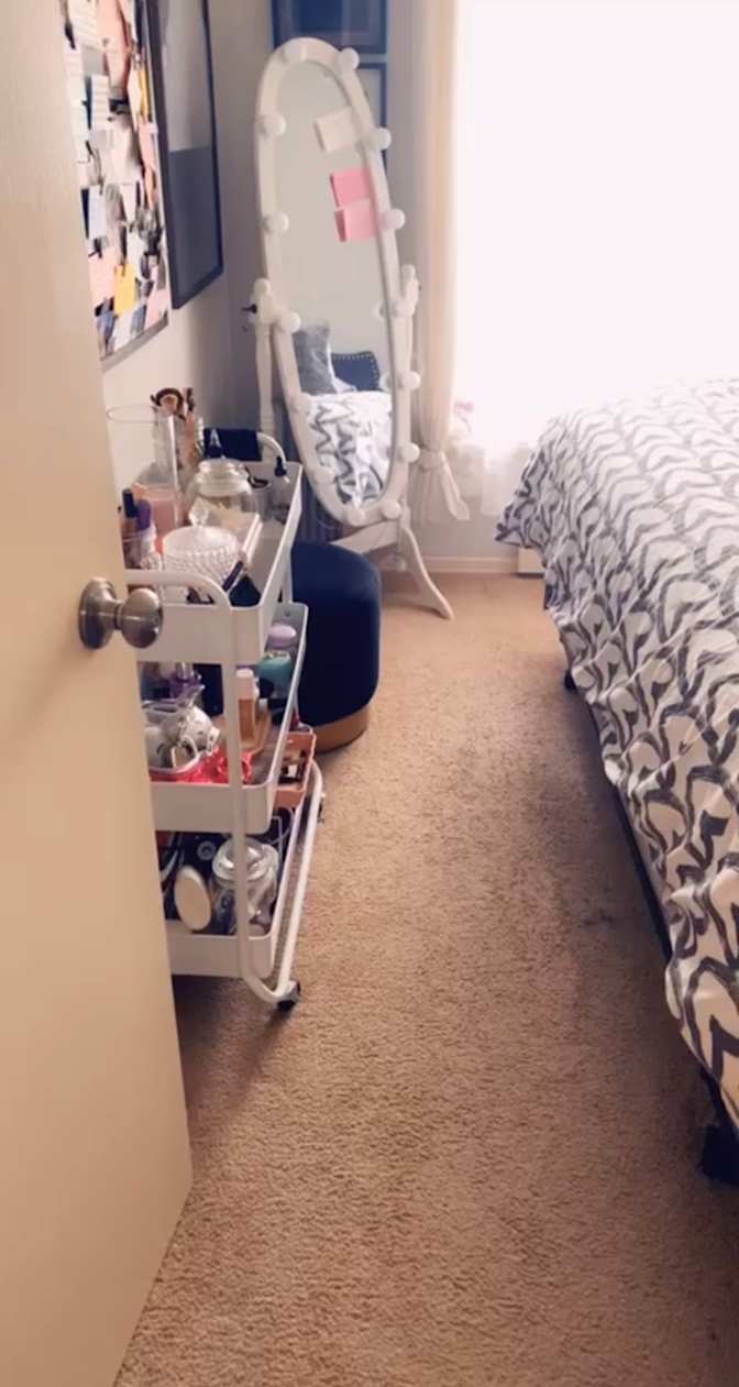 Vanee's room