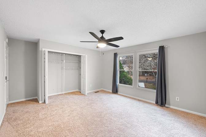 lifedoorrentals's room