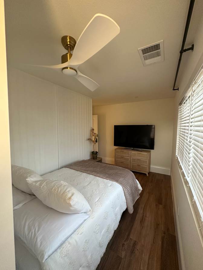 Lorena's room