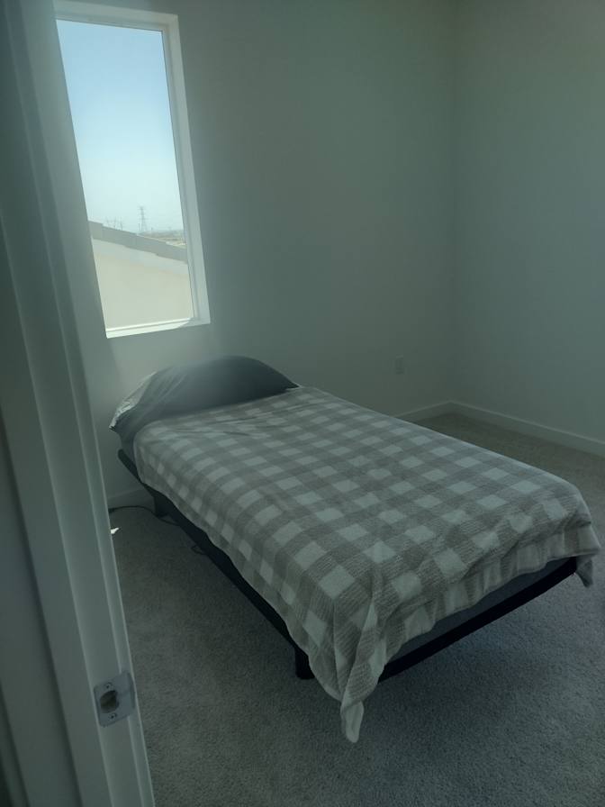Miyn Inc's room