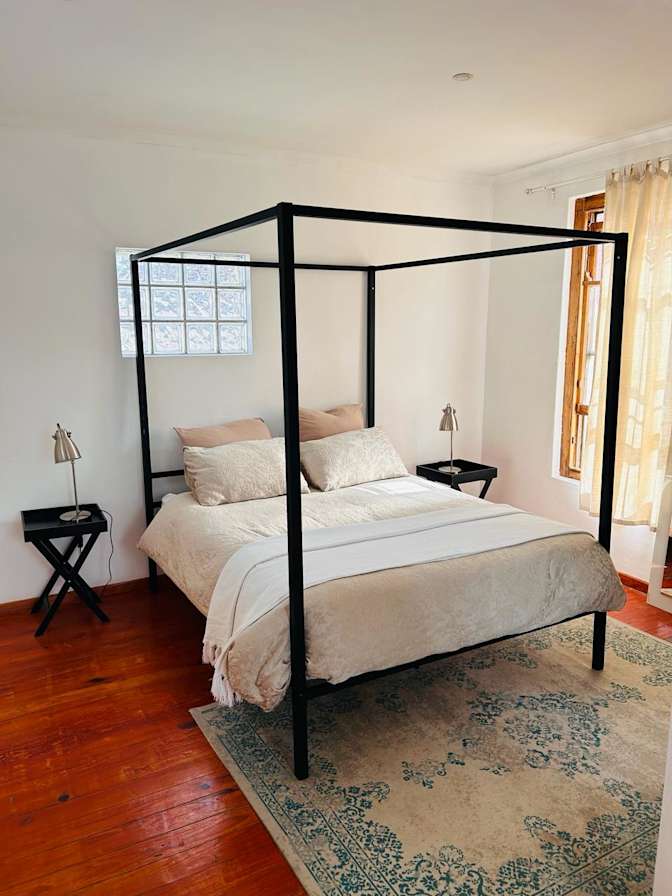 Vernon's room