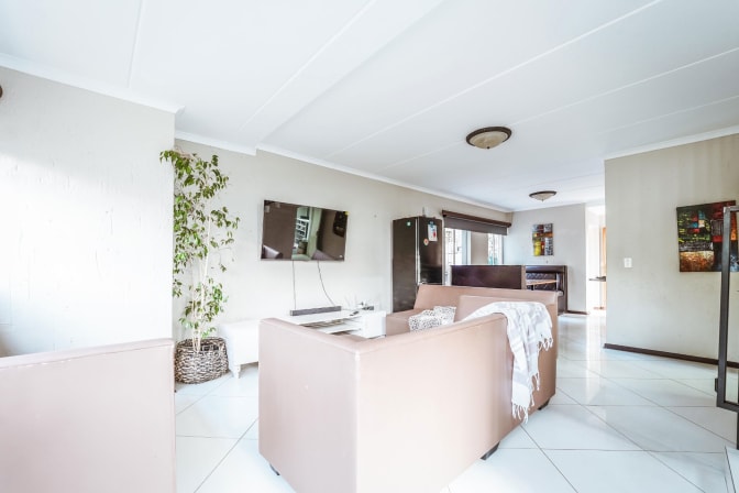 Naledi's room