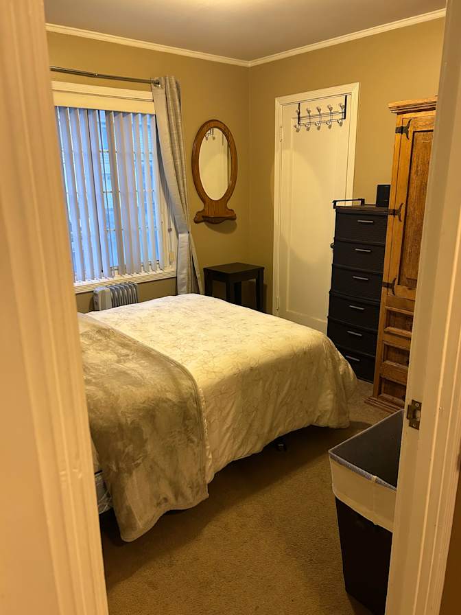 Carolina Smith's room