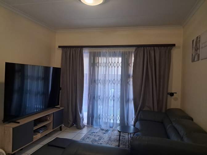 Rea's room