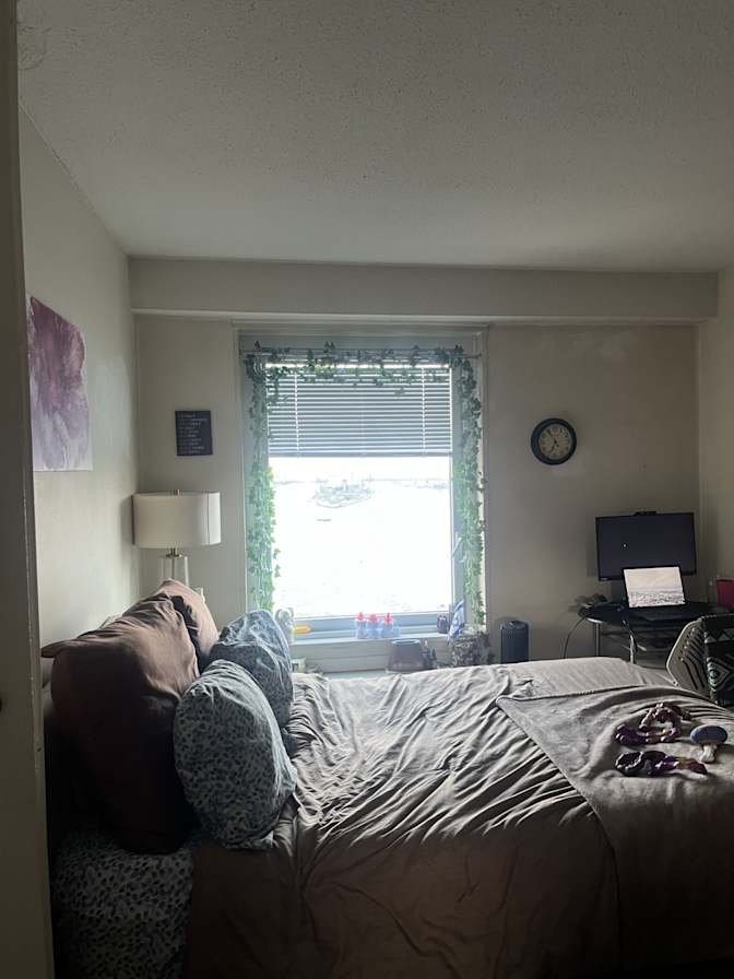 Samantha's room