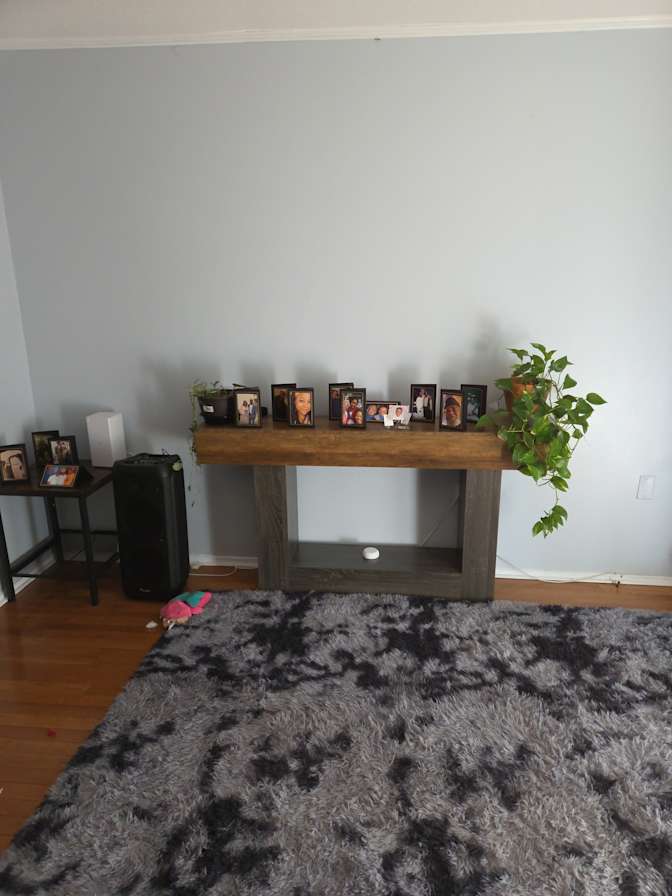 Sandee's room