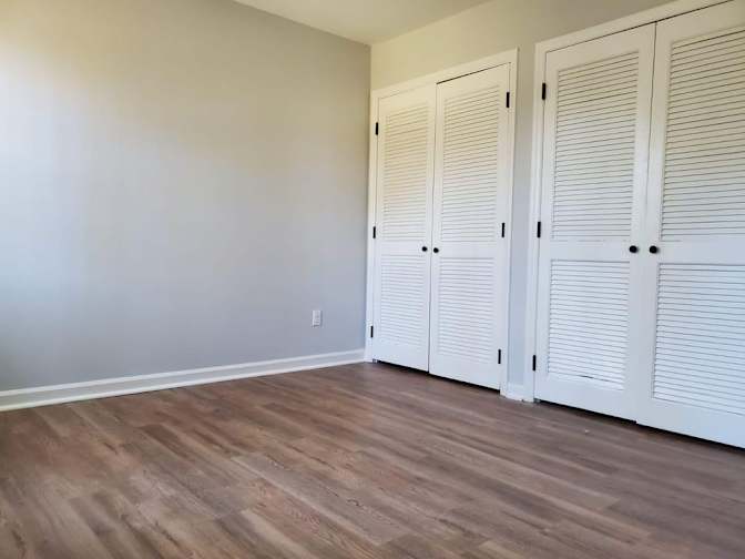 Alcove Rooms's room