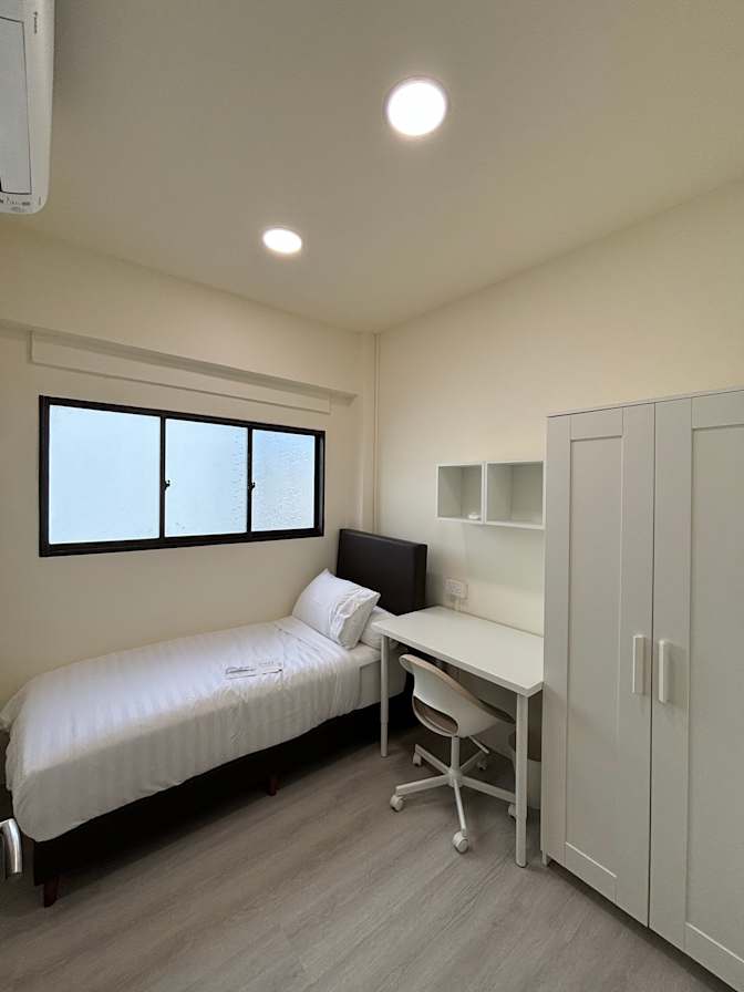 Harry Lee's room