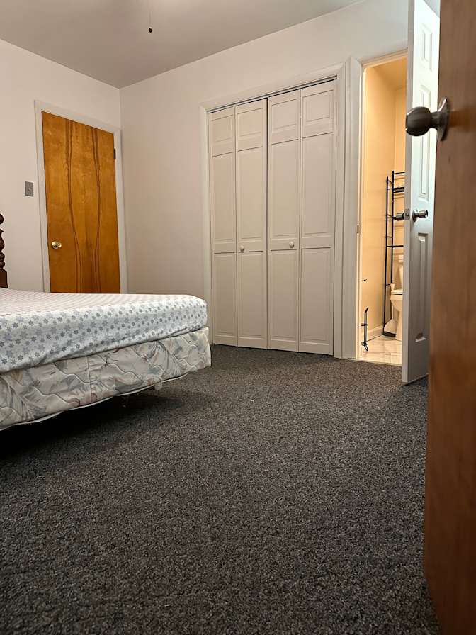 Linh's room