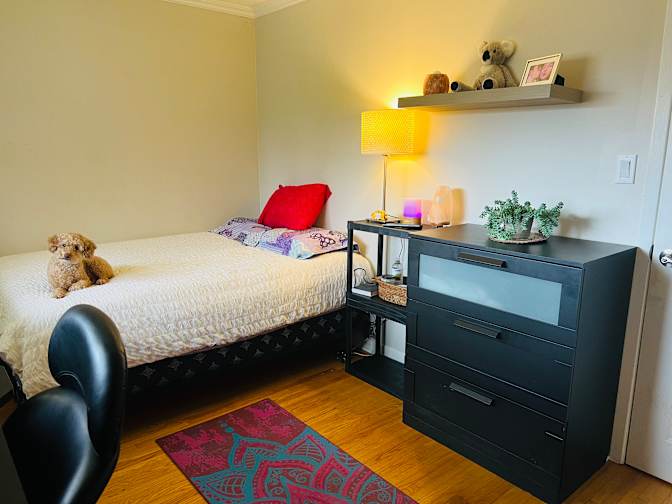 Julia Simatovic's room
