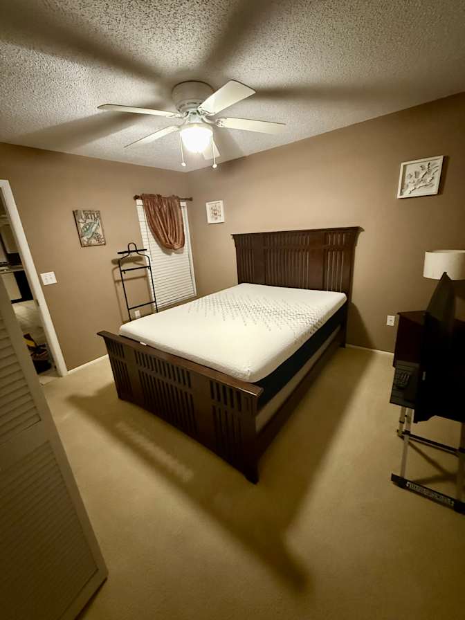 Bouchra's room
