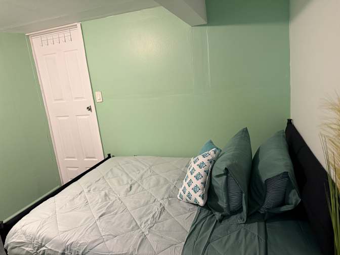 Lisa's room