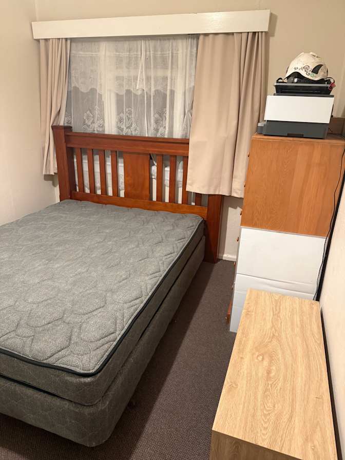 Gareth's room