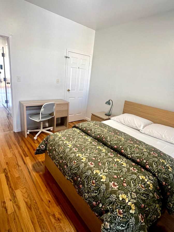 Yvette's room