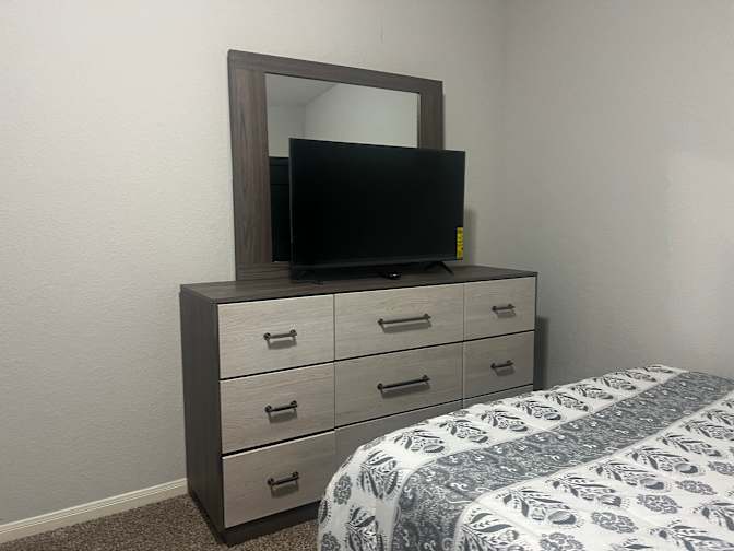 Litzy's room