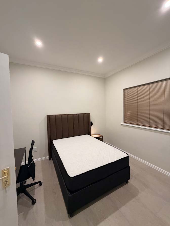Georgios's room