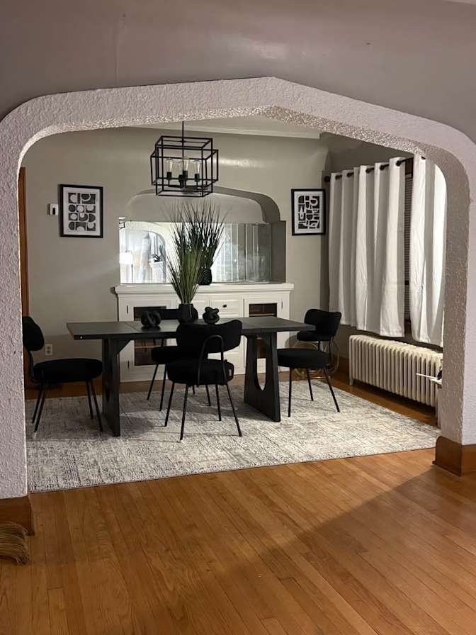 Rhonda's room