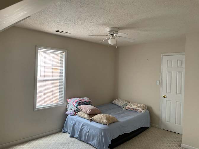 Cin's room