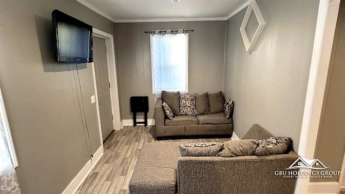 GBU Holdings Group's room