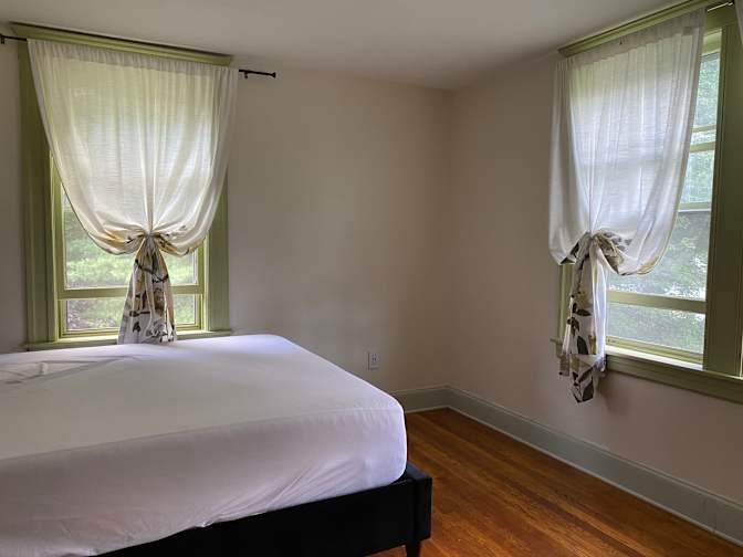 suk lim's room