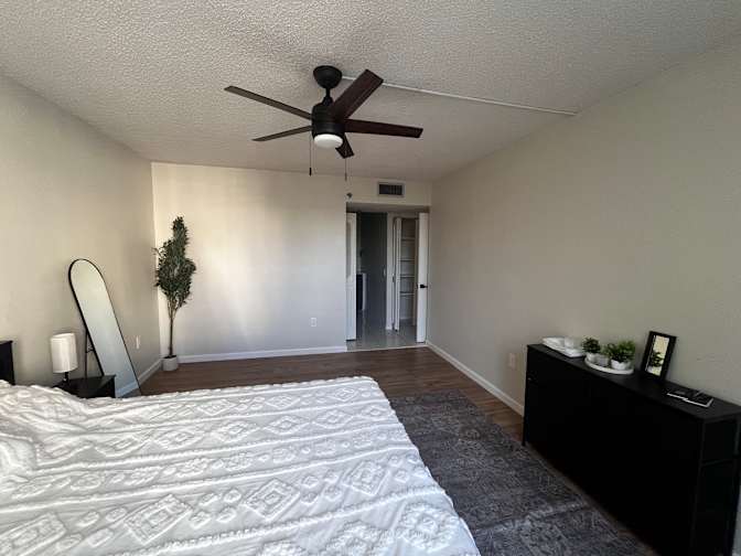 luis villalta's room