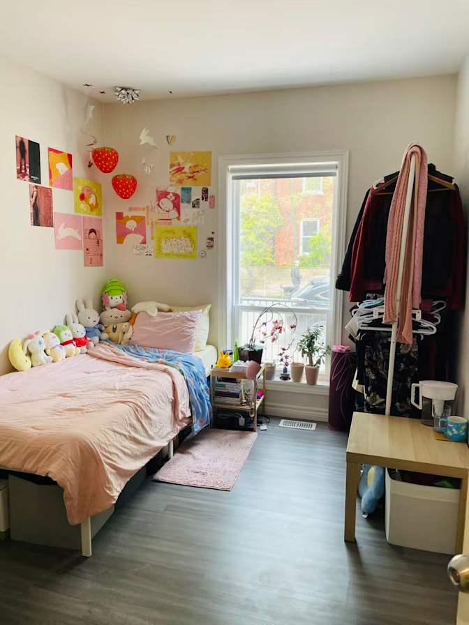 Jayne's room