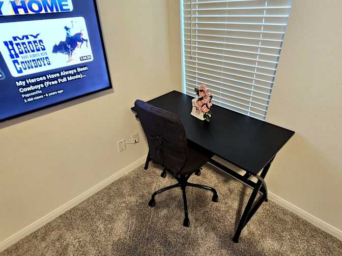 Divin's room