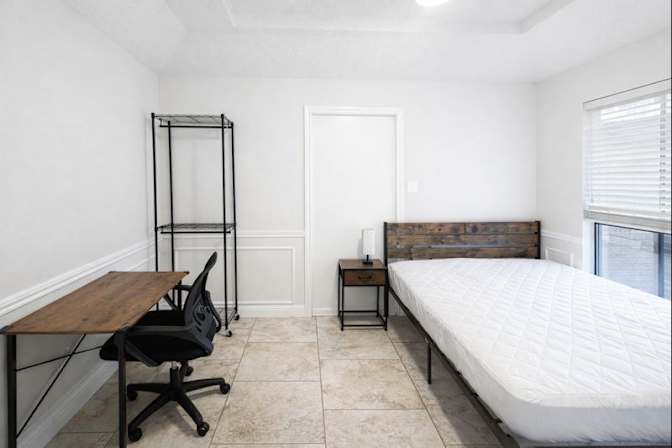 Sergio's room