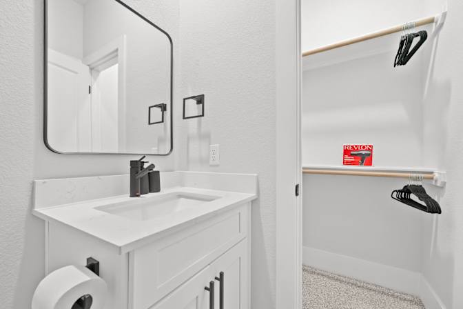 CONVENO GROUP's room