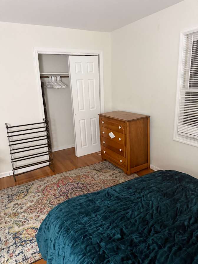 Liz's room