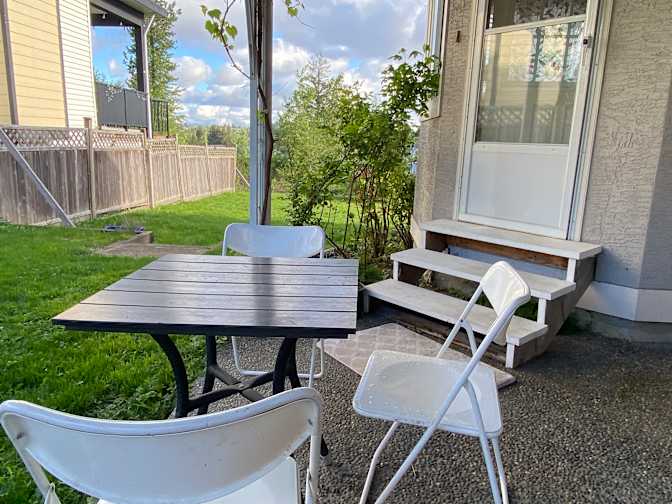 William  Lowe's room