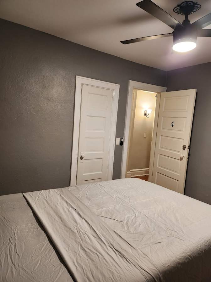Juoel's room