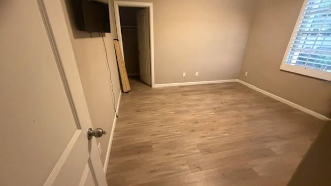 Ve's room