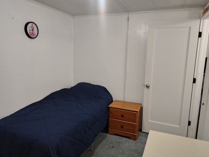Kenny's room