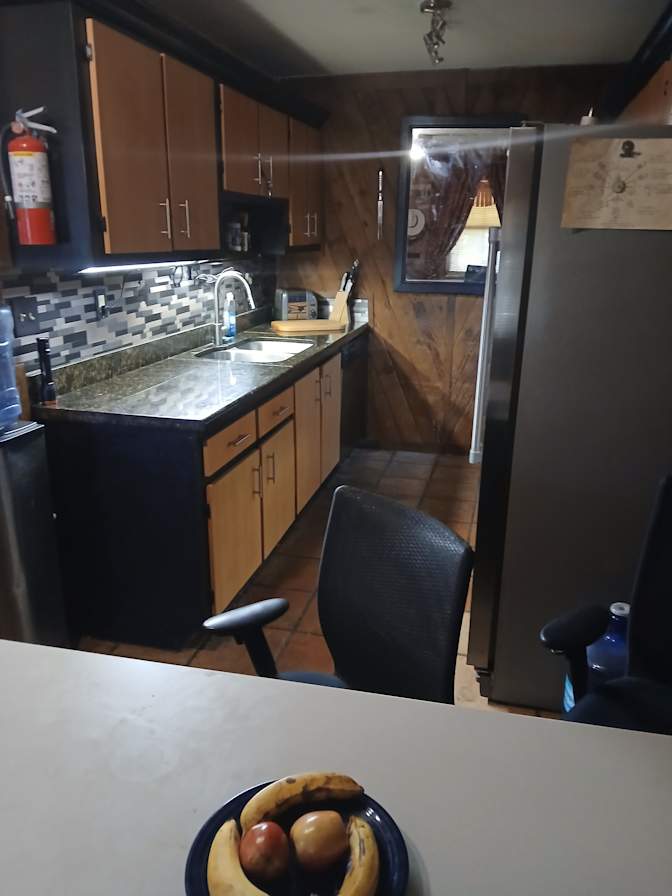 JEFF DAVIES's room