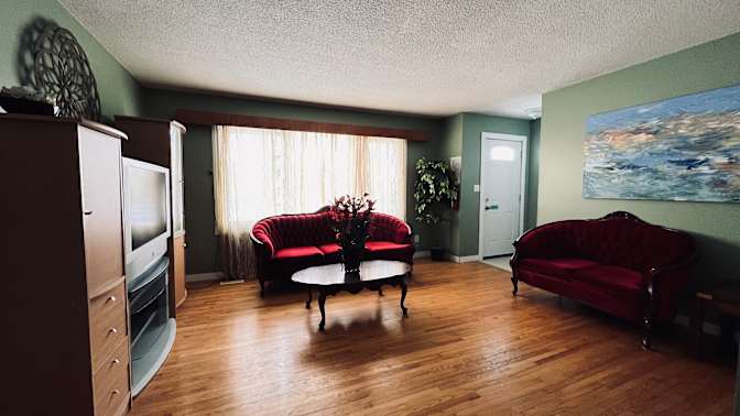 Flo's room
