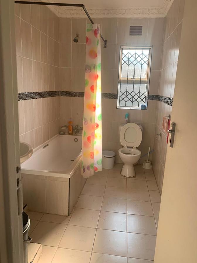 phelisa's room