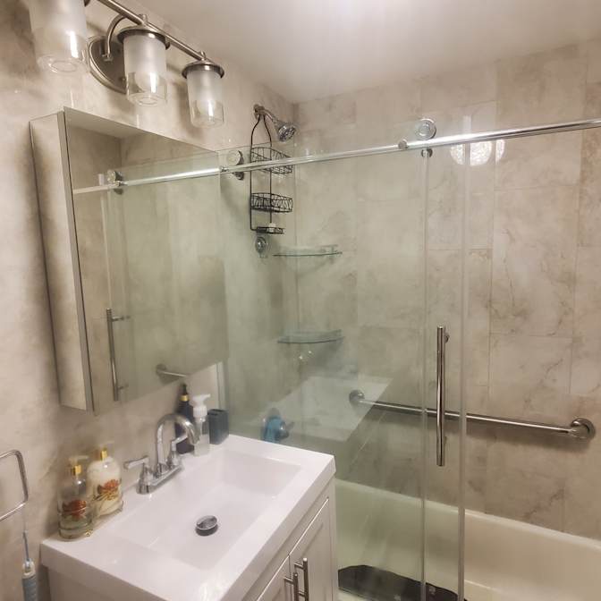 Jason Bryan, Realtor's room