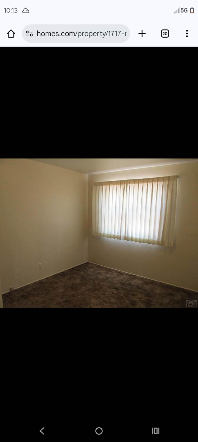 Thomas's room