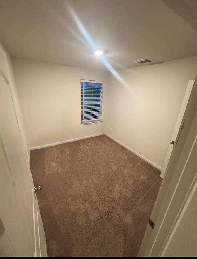 Devin R.'s room