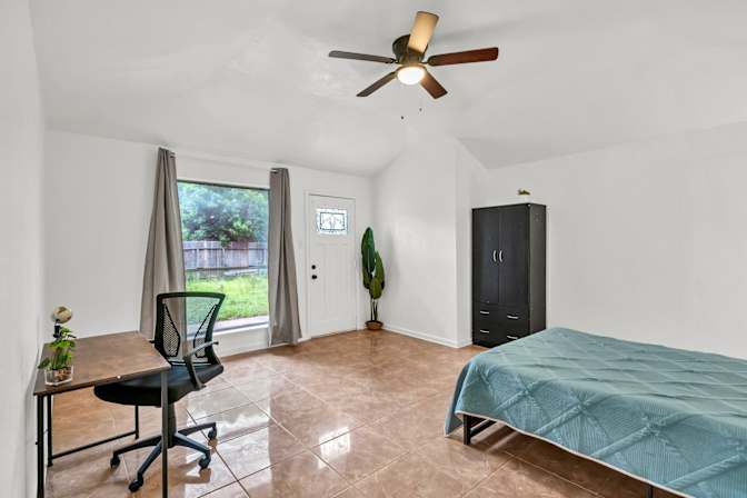 PadSplit's room