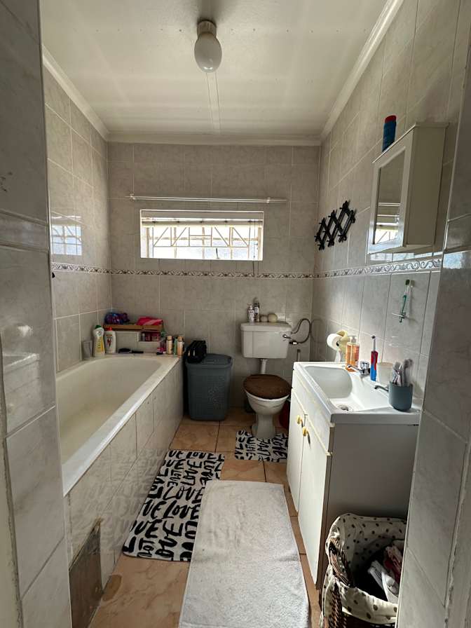 Zandile's room