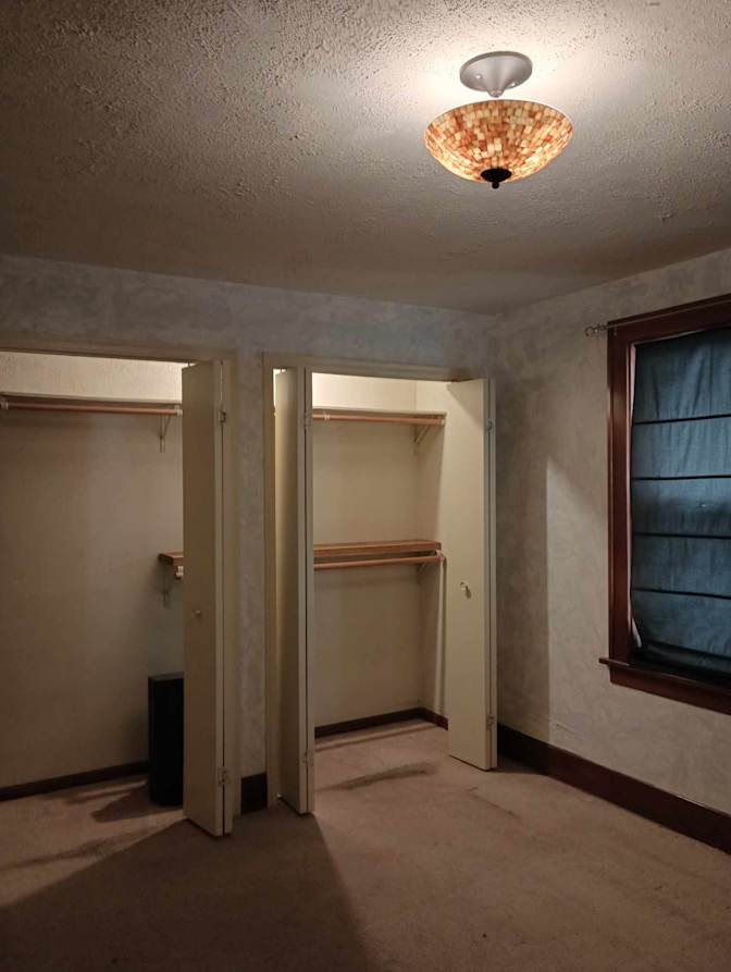 Eric Peterson's room