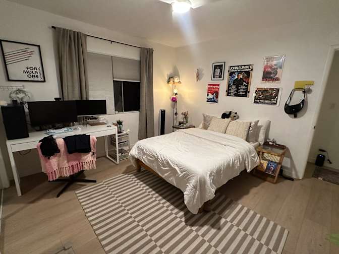 Mia's room