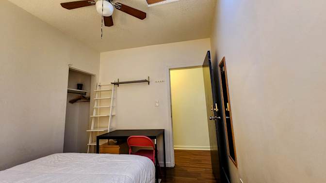 Laure's room