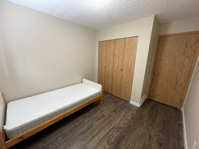 Raymond  Acordon's room